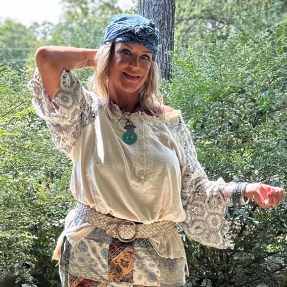 Jaded Gypsy ‘Stitched To You’ Top - Picture 2 of 2